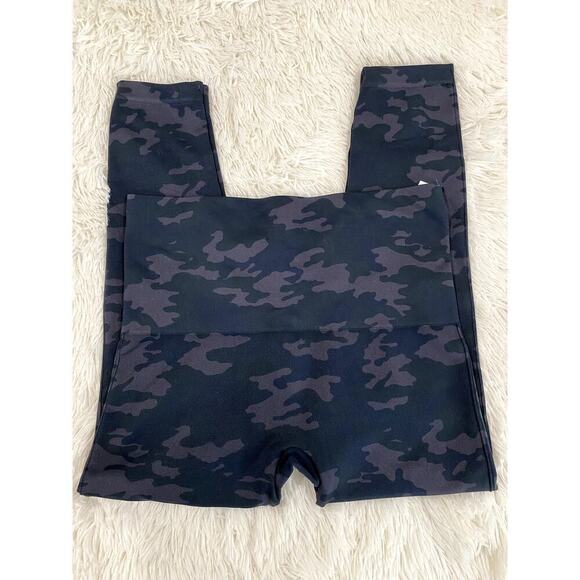 Spanx Look at Me Now High Waisted Leggings -Size XL (EUC) - Picture 3 of 5